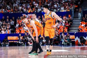 媒体人：上海防不住布朗就别纠结了 把进攻打好 广厦就没有机会
